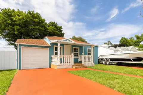 927 NW 66th St, Miami FL 33150