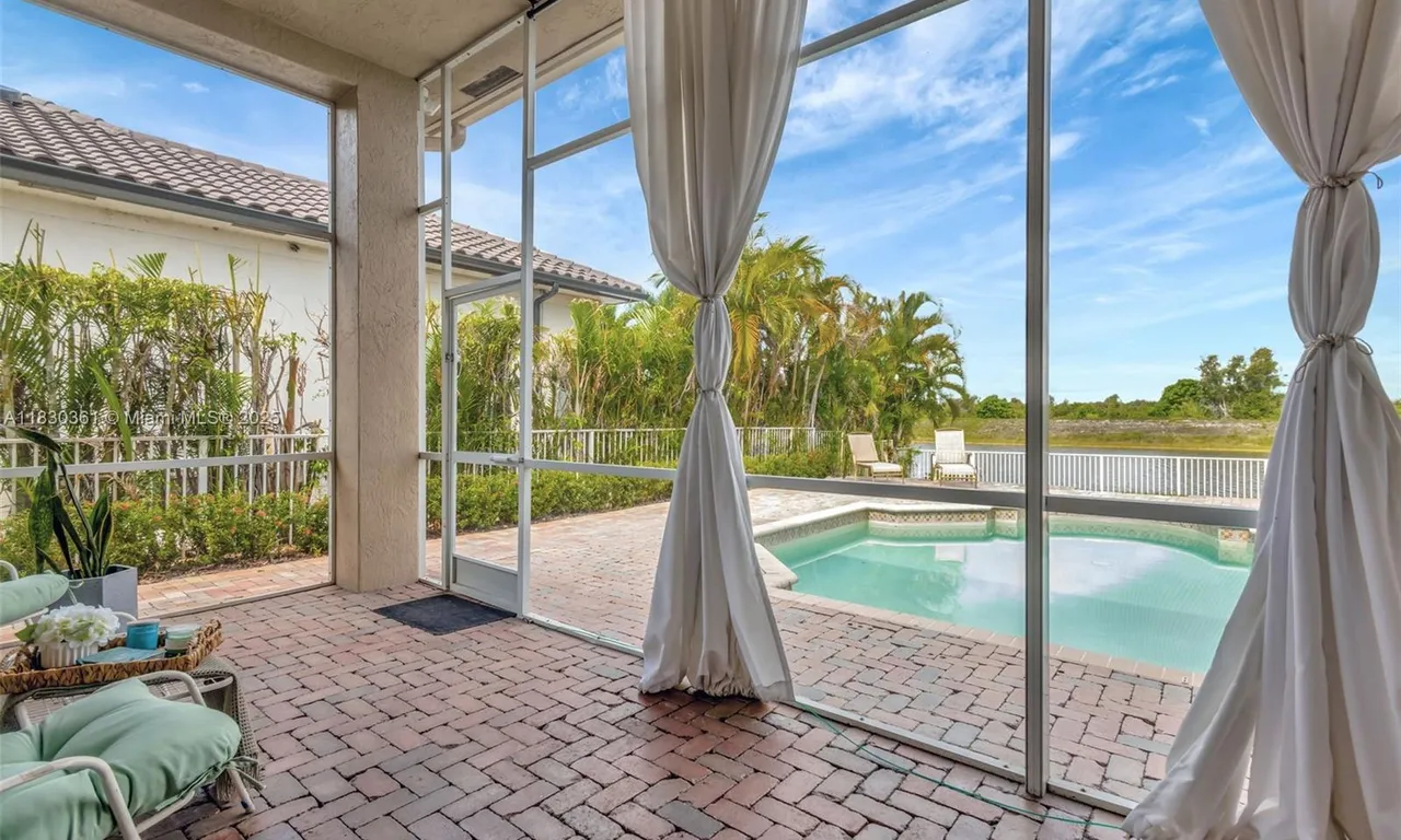 3060 SW 195th Ter, Miramar FL 33029