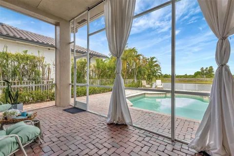 3060 SW 195th Ter, Miramar FL 33029