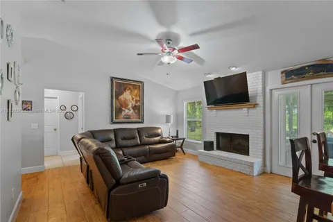 21805 JINGLE RD, Orlando FL 32709