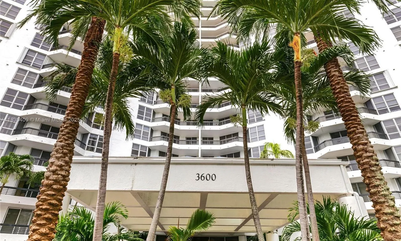 3600 Mystic Pointe Dr # 407, Aventura FL 33180