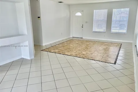 14232 SW 163rd St, Miami FL 33177