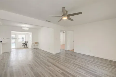 638 SW 5th Ave, Fort Lauderdale FL 33315