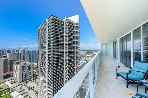 1830 S Ocean Dr # 3402, Hallandale Beach FL 33009