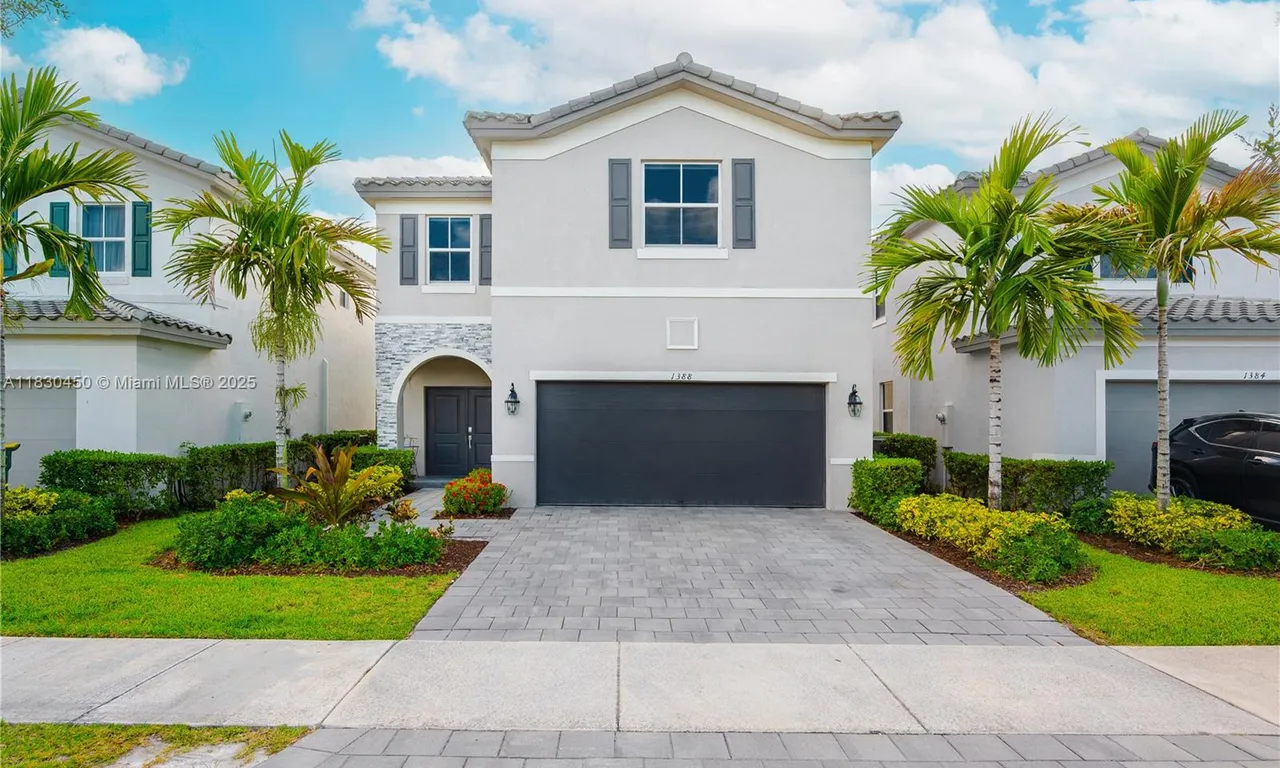 1388 SE 27th Ter, Homestead FL 33035