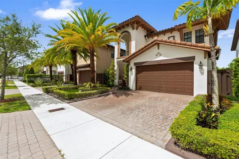 8650 NW 103rd Ave, Doral FL 33178