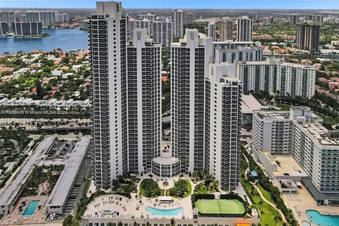19111 Collins Ave # 801, Sunny Isles Beach FL 33160