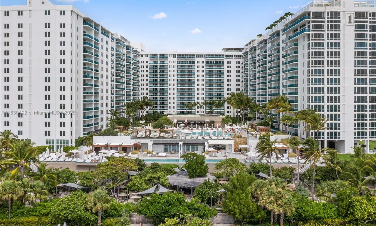 2301 Collins Ave # 523, Miami Beach FL 33139