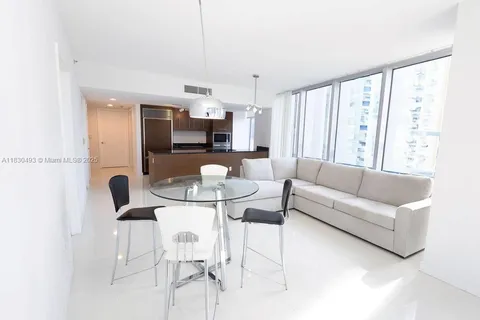475 Brickell Ave # 1715, Miami FL 33131
