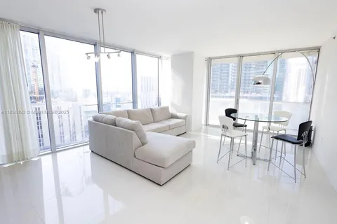 475 Brickell Ave # 1715, Miami FL 33131