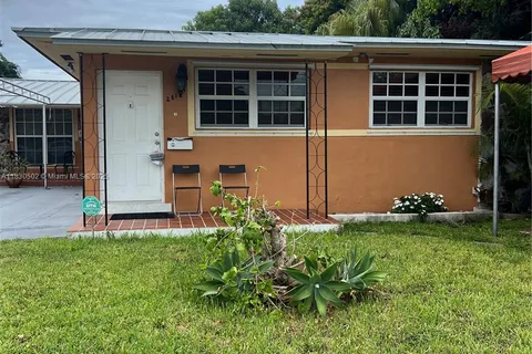 2815 SW 36th Ave, Miami FL 33133