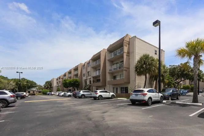 7725 SW 86th St # 313, Miami FL 33143