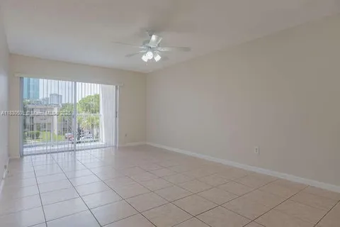7725 SW 86th St # 313, Miami FL 33143
