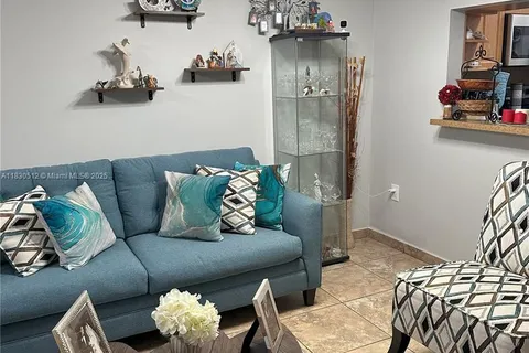 10170 SW 223rd Ter, Cutler Bay FL 33190