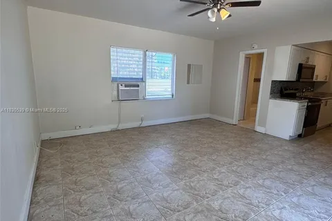2342 S Federal Hwy # 8, Hollywood FL 33020