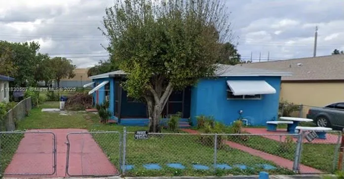 1344 W 10th St, Riviera Beach FL 33404