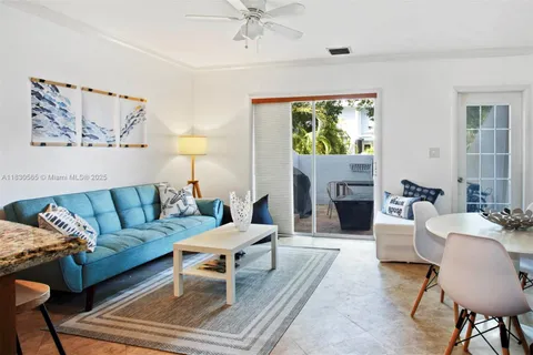 798 Crandon Blvd # C, Key Biscayne FL 33149