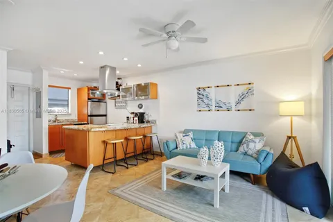798 Crandon Blvd # C, Key Biscayne FL 33149