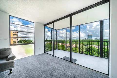 2500 NE 135th St # C610, North Miami FL 33181