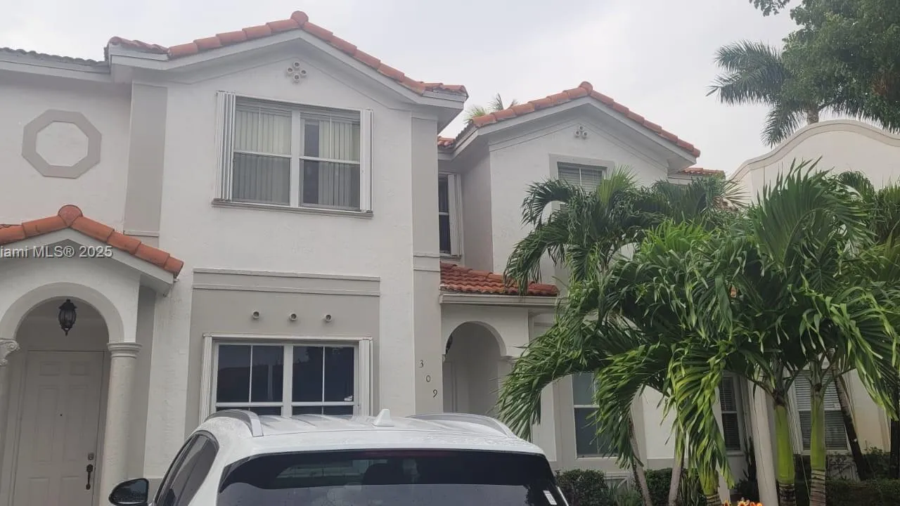 5420 NW 107th Ave # 309, Doral FL 33178