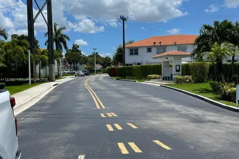 5420 NW 107th Ave # 309, Doral FL 33178