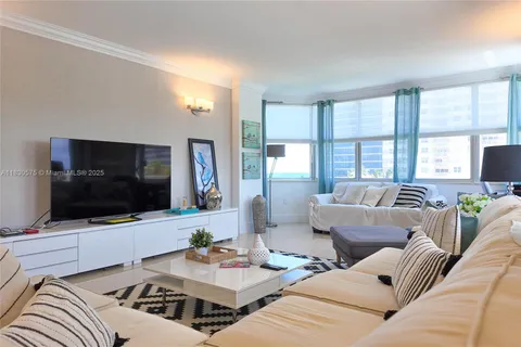 1950 S Ocean Dr # 4E, Hallandale Beach FL 33009