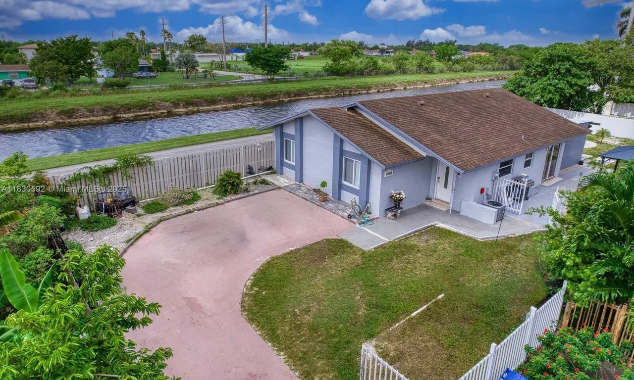 21048 SW 121st Ave, Miami FL 33177