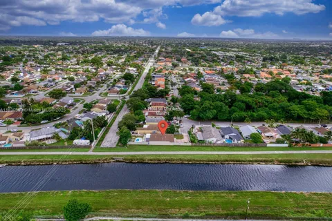 21048 SW 121st Ave, Miami FL 33177