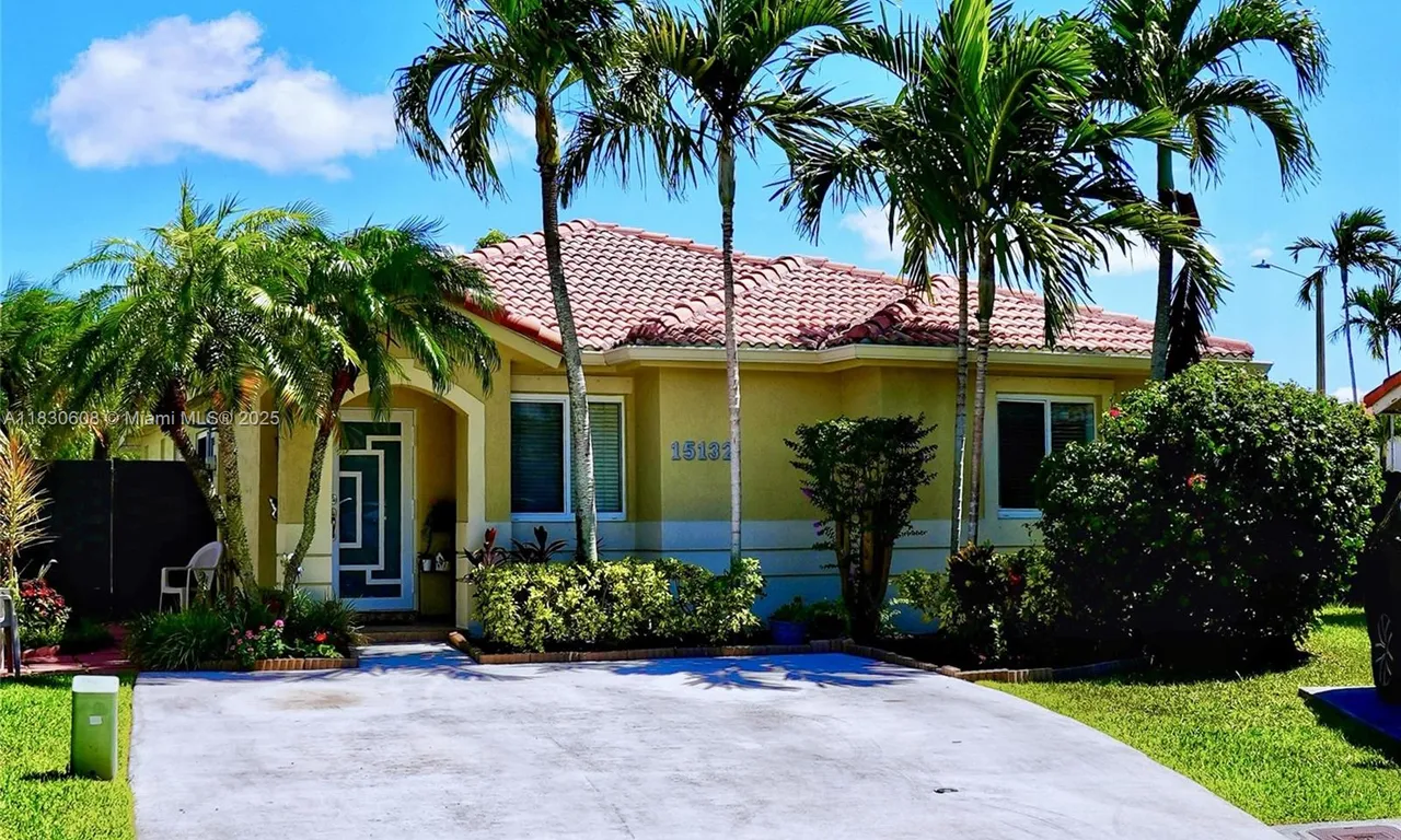 15132 SW 140th Ter, Miami FL 33196