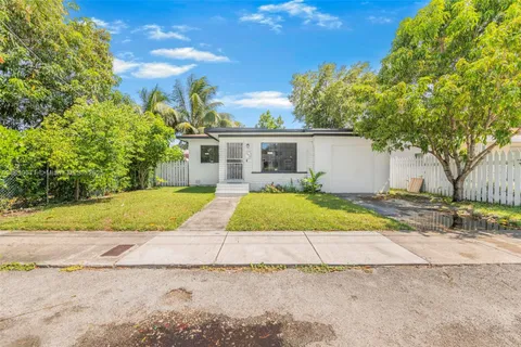 1330 NW 56th St, Miami FL 33142