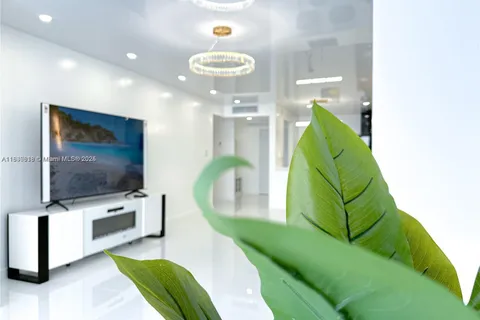 501 Three Islands Blvd # 515, Hallandale Beach FL 33009