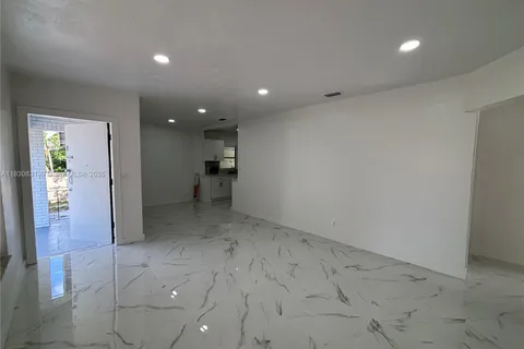 191 W 59th St, Hialeah FL 33012