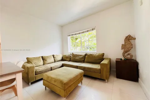 1300 Pennsylvania Avenue # 300, Miami Beach FL 33139