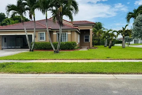 16384 SW 7th St # 16384, Pembroke Pines FL 33027
