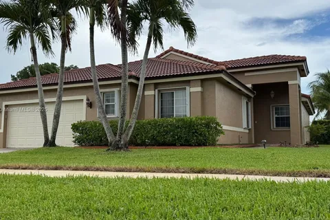 16384 SW 7th St # 16384, Pembroke Pines FL 33027