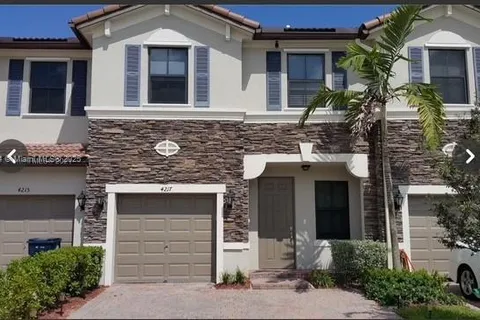 4217 SW 164th CT # 4217, Miami FL 33185