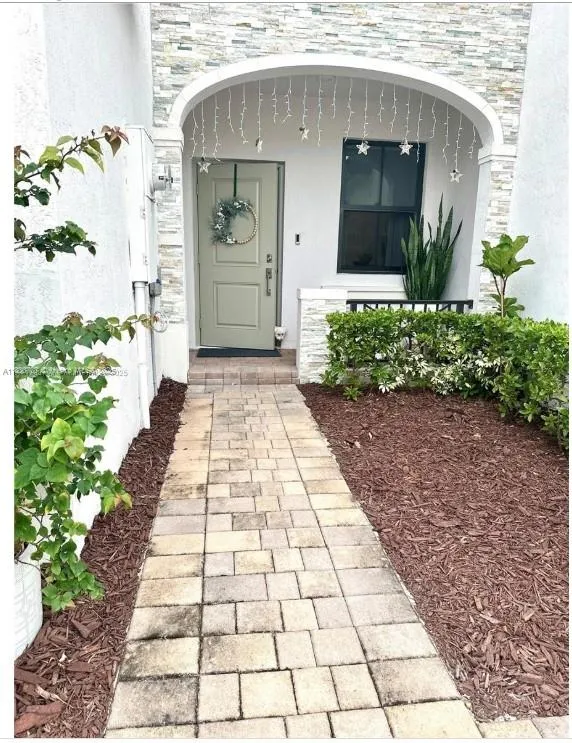 11922 SW 245th Ter, Homestead FL 33032
