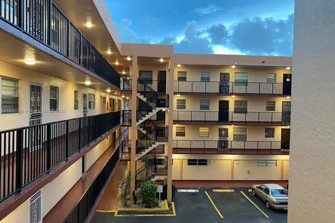 1855 W 60th St # C, Hialeah FL 33012