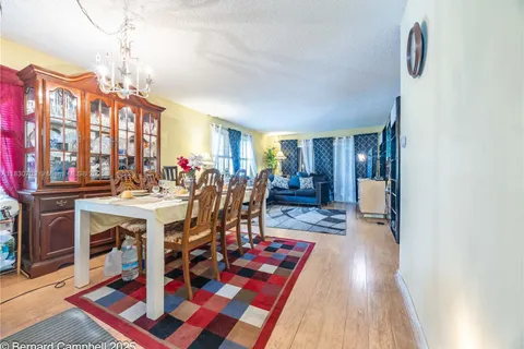 3531 Inverrary Dr # 101, Lauderhill FL 33319