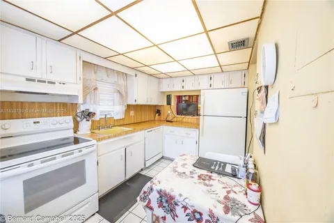 3531 Inverrary Dr # 101, Lauderhill FL 33319