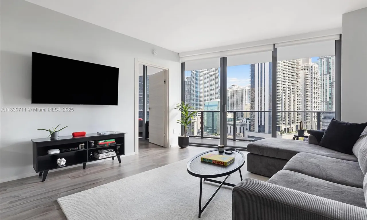 801 S Miami Ave # 1603, Miami FL 33130