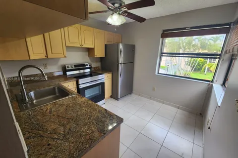 1140 Independence Trl # D, Homestead FL 33034