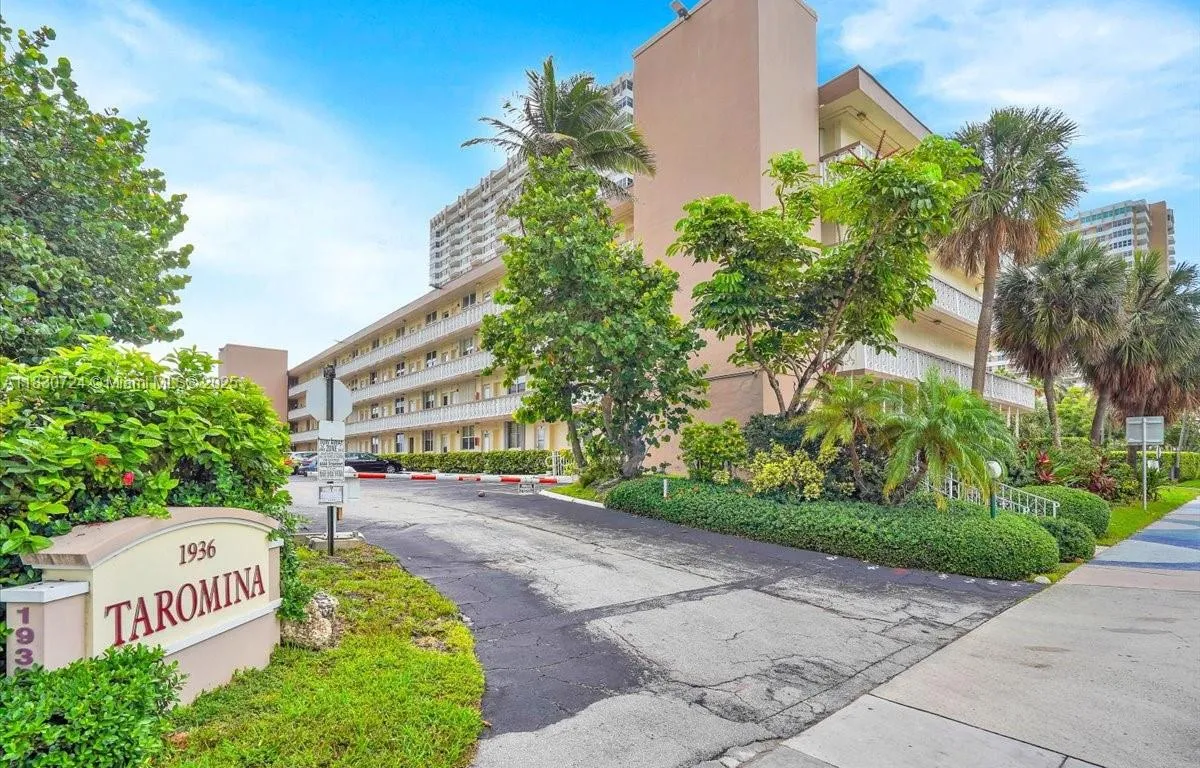 1936 S Ocean Dr # 6D, Hallandale Beach FL 33009