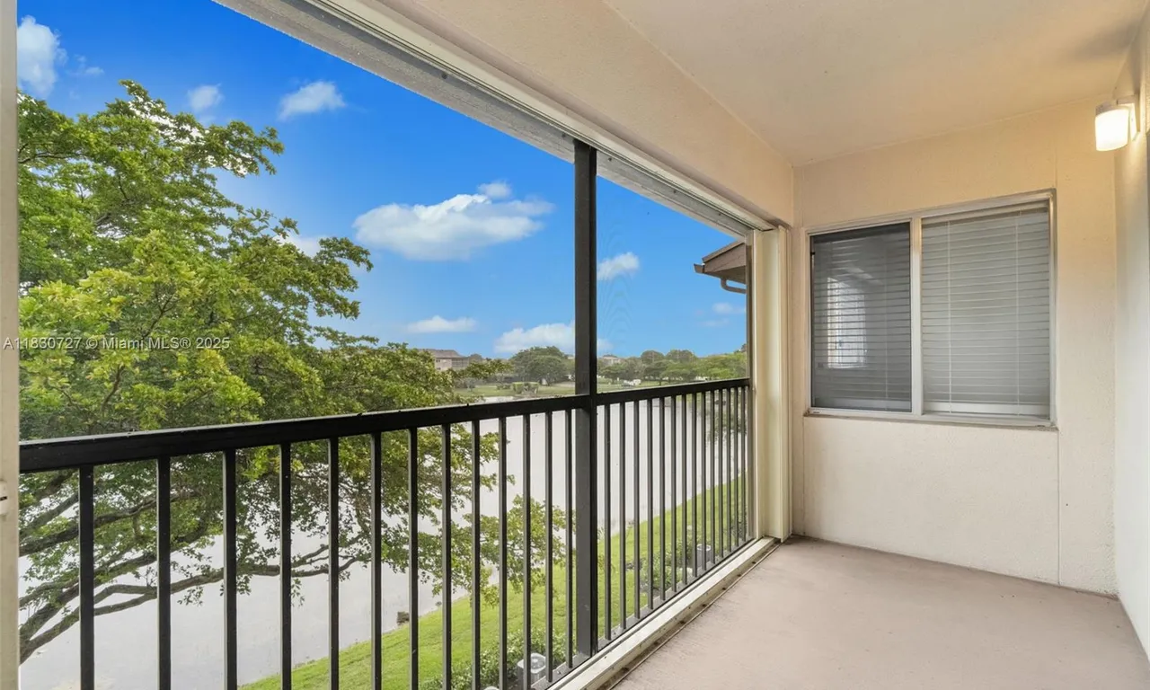 13701 SW 12th St # 405A, Pembroke Pines FL 33027