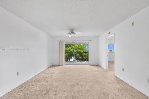13701 SW 12th St # 405A, Pembroke Pines FL 33027