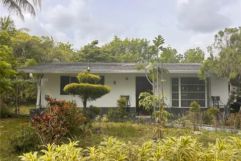 4560 NW 25th Pl, Lauderhill FL 33313