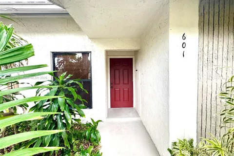 3078 S Oakland Forest Dr # 601, Oakland Park FL 33309
