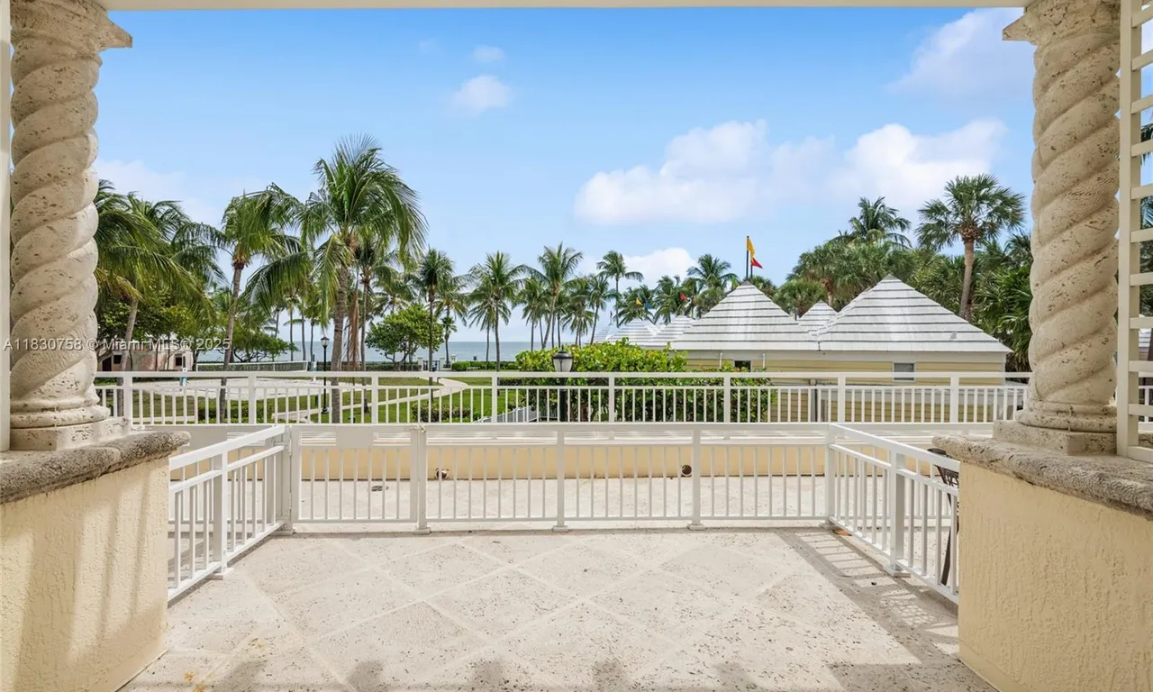 791 Crandon Blvd, Key Biscayne FL 33149