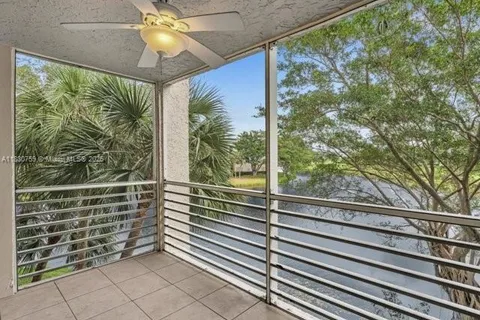 9311 Orange Grove Dr # 301, Davie FL 33324