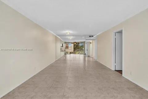 9311 Orange Grove Dr # 301, Davie FL 33324